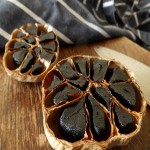 خرید عمده سیر سیاه اصل با قیمتی مقرون به صرفه