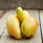 خرید بهترین گلابی درگزی به قیمت عمده