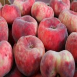 خرید هلو انجیری درجه یک به قیمت مناسب و ارسال سریع