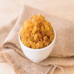 خرید کشمش پلویی تیزابی با قیمت مناسب