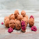 گردو قرمز بدون رنگدانه با بهترین کیفیت و قیمت روز