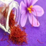 زعفران قائنات خالص و طبیعی ایرانی با رنگ قرمز