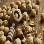 فروش فوق العاده گردو ایرانی در بسته های 500 گرمی در شهر شیراز