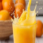 خرید به صرفه آب میوه پرتقال بسته بندی شده به صورت پاکتی و شیشه ای