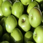 خرید بدون واسطه سیب سبز ترش و لوکس از بازار میانه