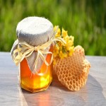 قیمت و فروش عمده عسل چند گیاه  100٪ خالص در بازار