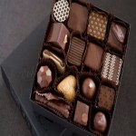 خرید شکلات کادویی خارجی اصل با بسته بندی شیک و جدید