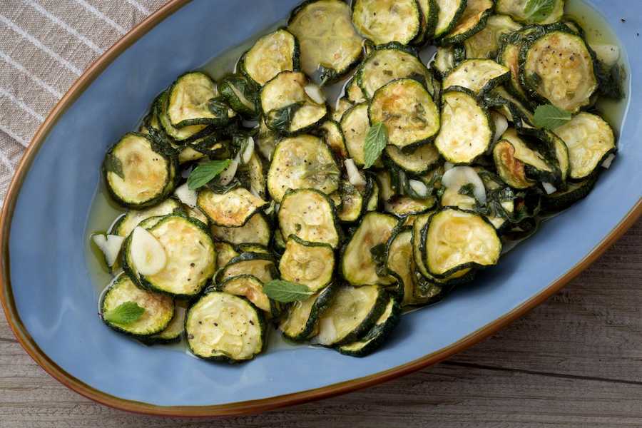 Zucchini-with-mint-and-vinegar_1200x800