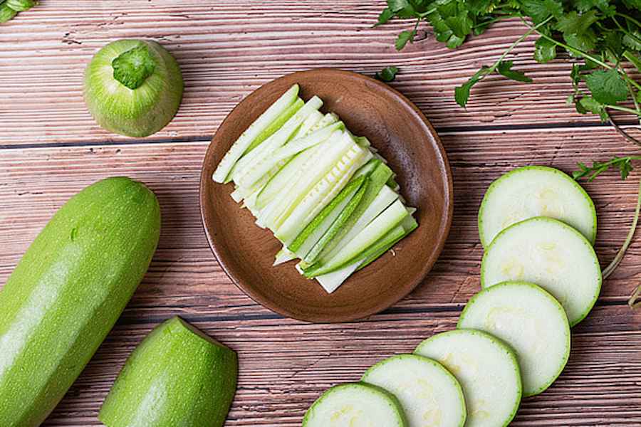 pngtree-melons-and-green-zucchini-healthy-vegetables-photography-map-image_852178