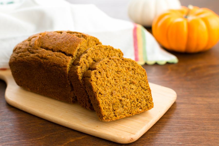 Healthy-Pumpkin-Bread-loaf-feature