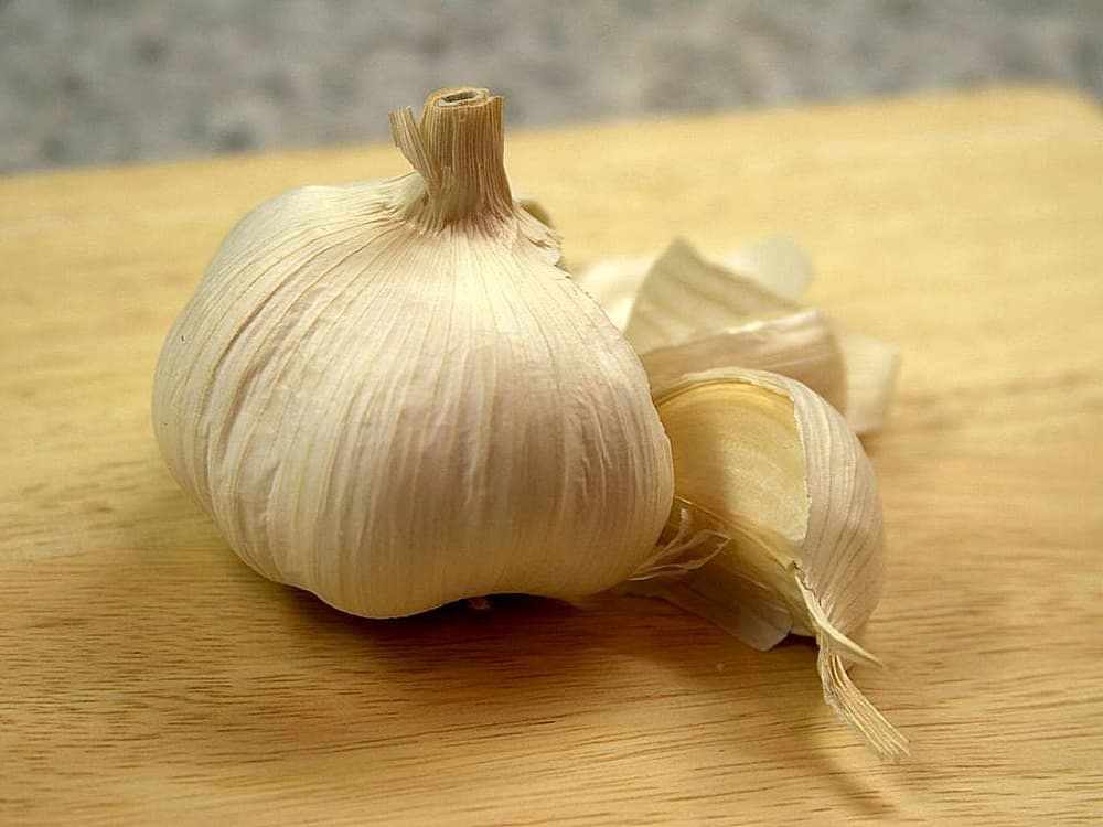 Garlic_cloves_garlic