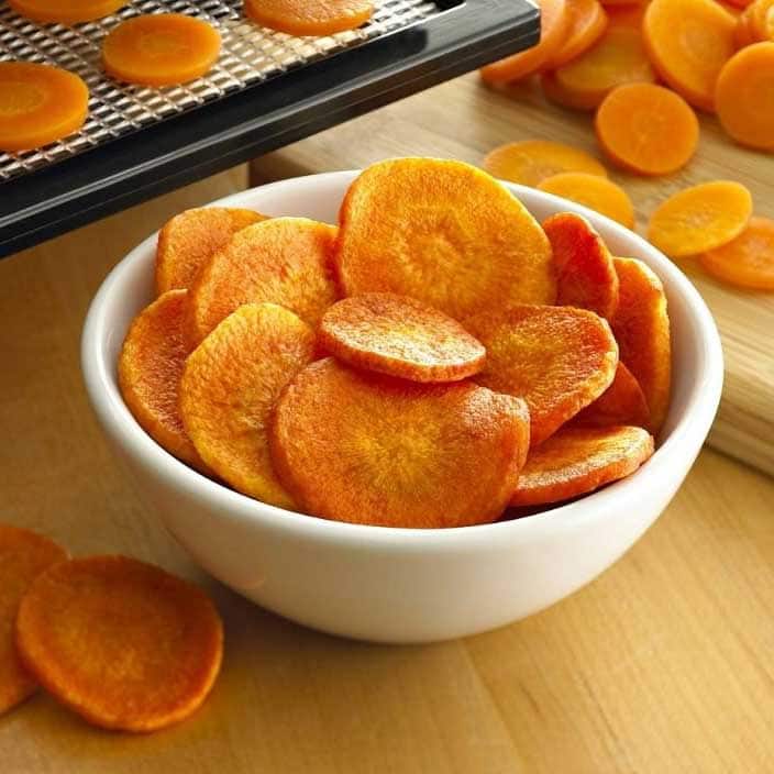 dehydrating-carrots-at-home