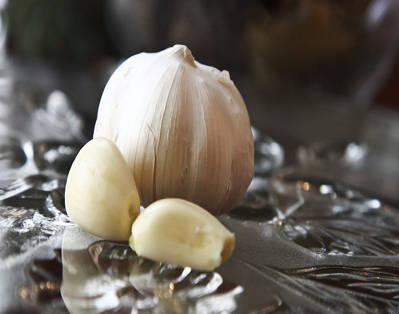 how-do-i-roast-pre-peeled-garlic-cloves-6 (1)