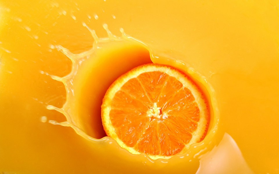 بهترین قیمت خرید پرتقال تامسون درجه یک در بازار تره بار تهران