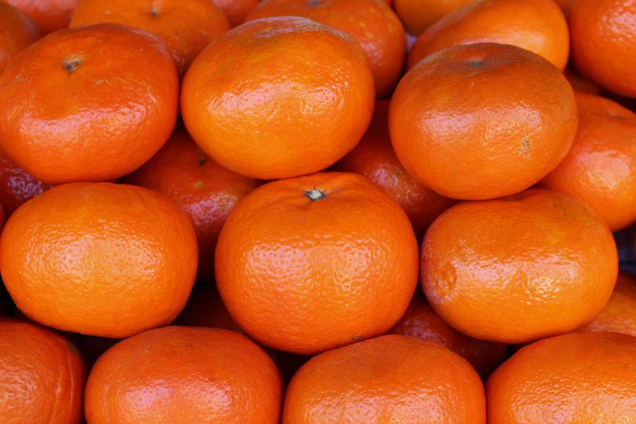 oranges-fruit-food-citrus-fresh-juicy-organic-healthy-diet-vitamin-sweet-ripe-tropical-dessert-nature-tasty-natural-color-freshness-vegetarian-harvest-plant-garden-bright-nutrition-raw-delici