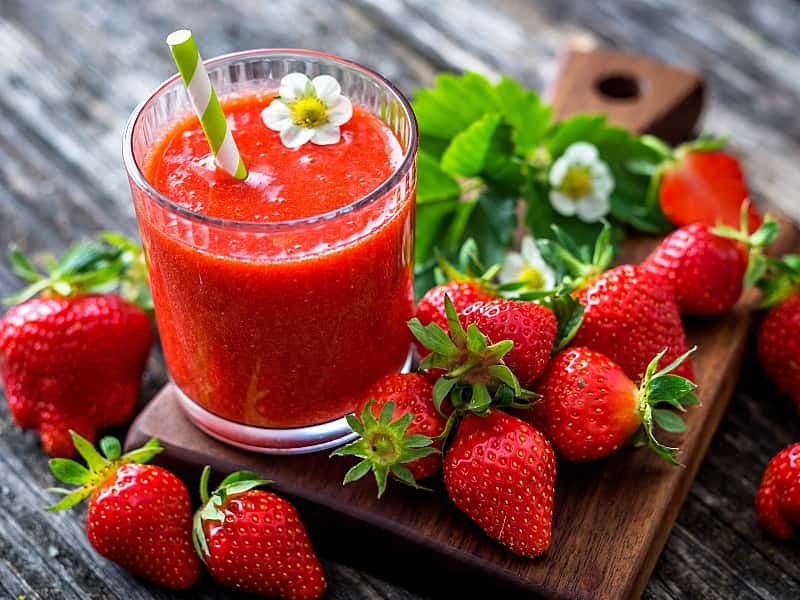 فروش بی نظیر انواع توت فرنگی با کیفیت در بازار تبریز