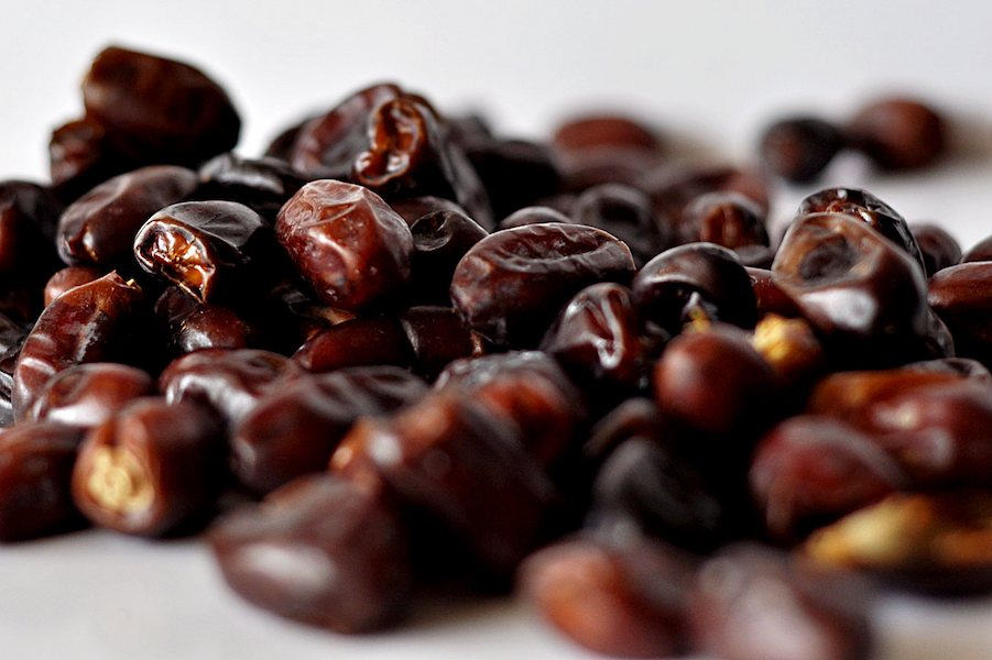 mazafati-date-dried-fruit