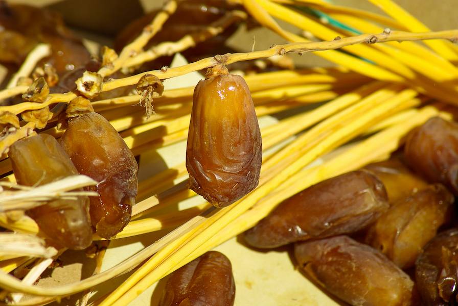 dish-food-produce-cuisine-dates-dried-fruit-date-palm-1058190