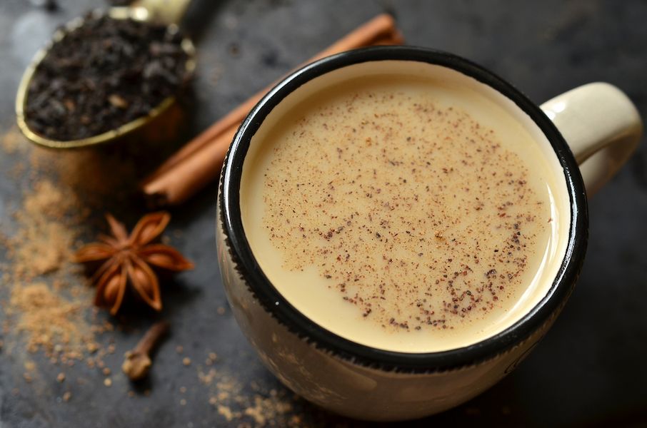 Traditional-indian-tea-masala-with-Allspice