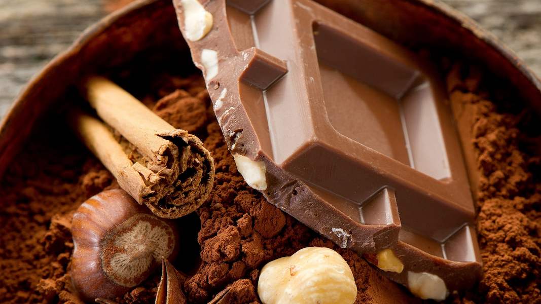 chocolate_nuts_cocoa_cinnamon_45076_1920x1080