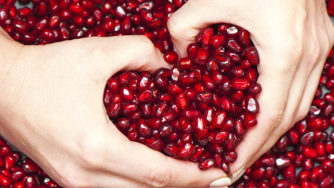 article-migration-image-1967-the-healing-benefits-of-pomegranate