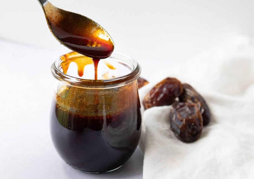 Homemade-Date-Syrup-1-Yum-1200x847