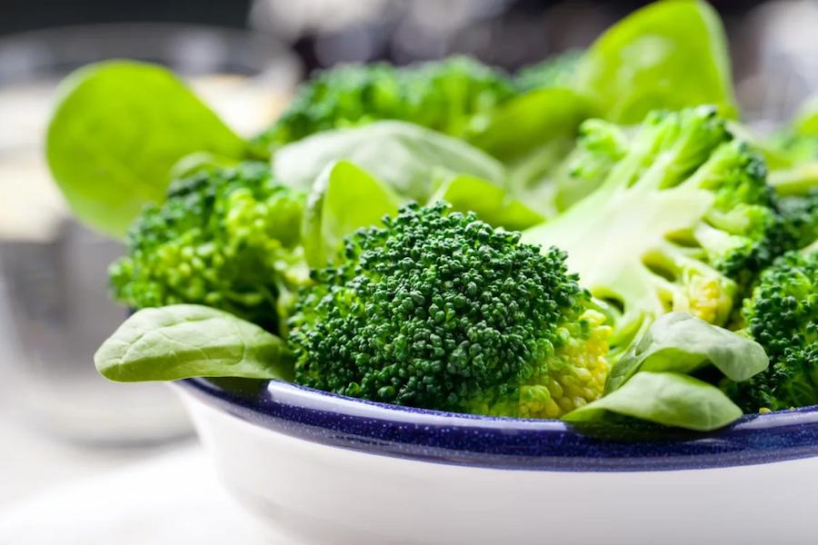 broccoli-baby-spinach-green-beans-salad