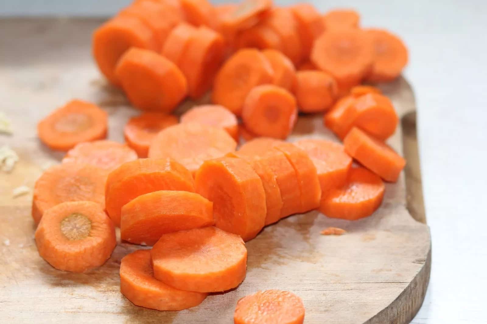 خرید و قیمت هویج خرد شده در بسته بندی های کیلویی