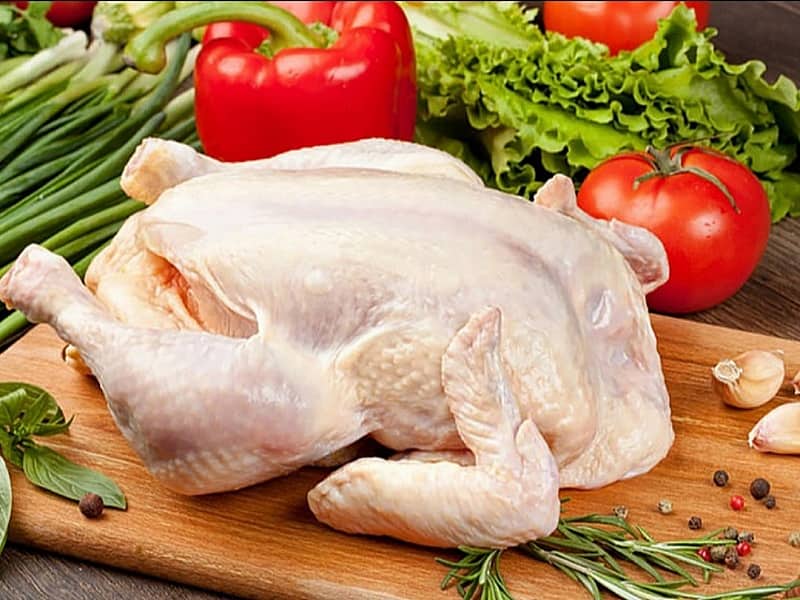 فروش خاص و استثنائی گوشت مرغ روز به کمترین قیمت بازار عراق