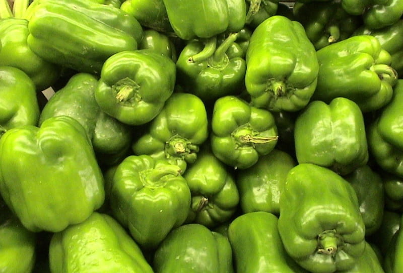 green-peppers-and-their-health-benefits (1)