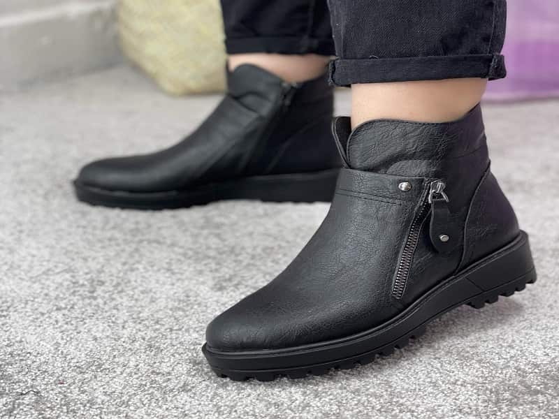 خرید کفش چرم زنانه با قیمت ارزان در اصفهان