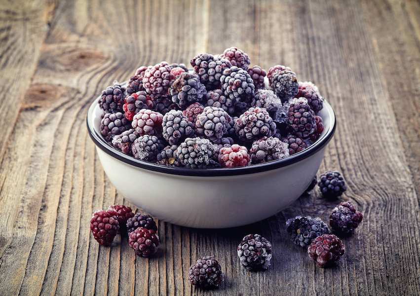 how-to-freeze-blackberries-feature