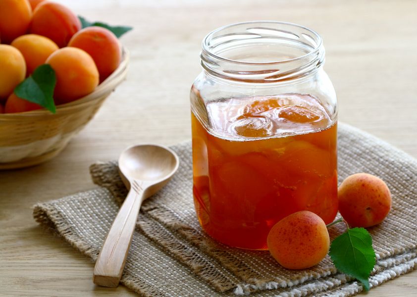apricots-in-jar-1536x1094