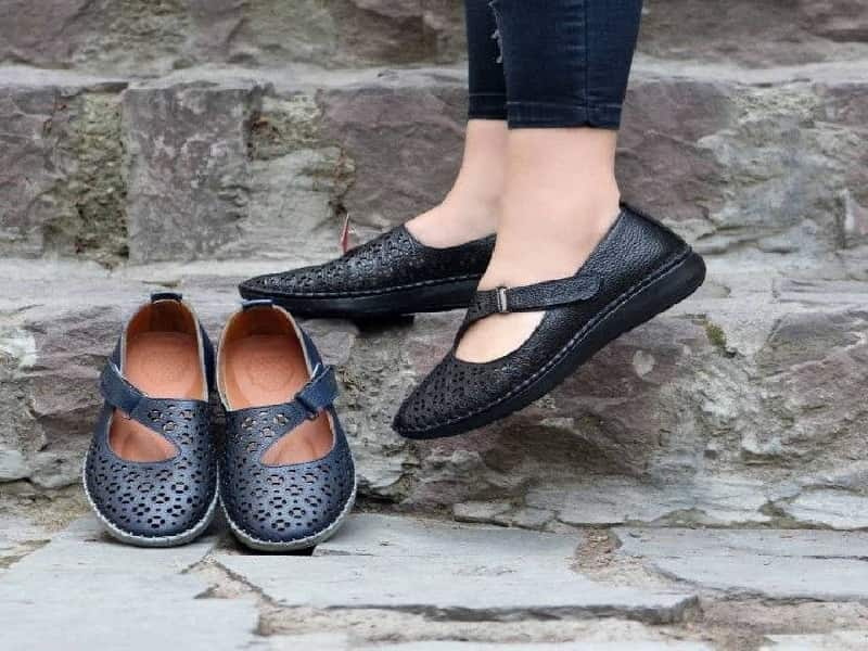 خرید کفش چرم زنانه اسپرت در اصفهان به قیمت درب کارخانه