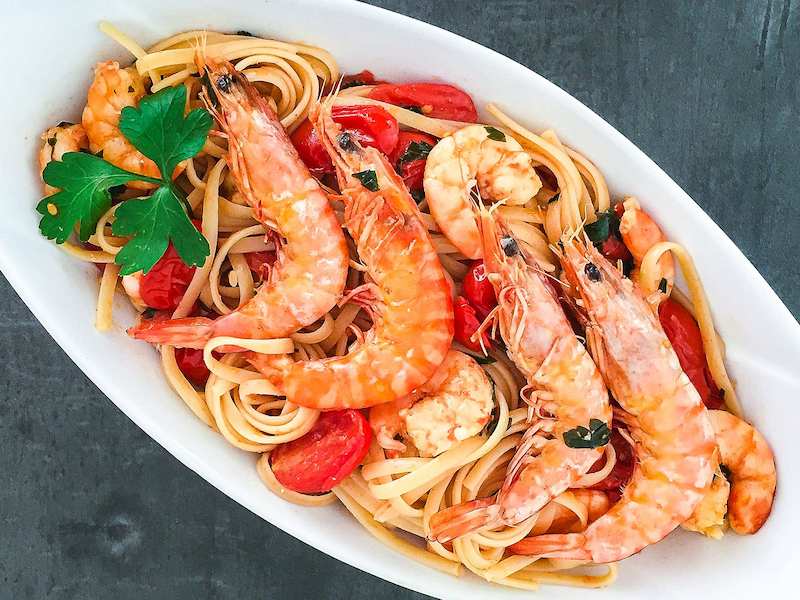 pink-wine-prawn-linguine-main_main-baea5f17677a067c26ac124187c50b51-1920