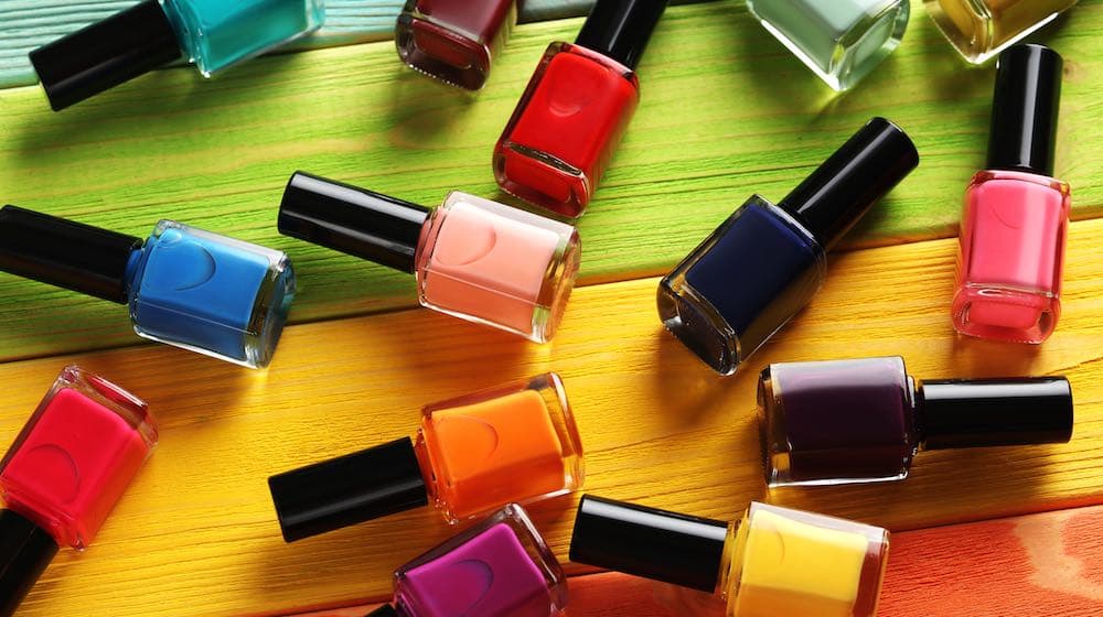 different-nail-polishes-best-gel-nail-polish-ss-featured