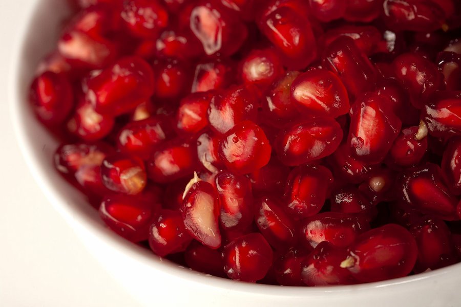 How-to-Cut-and-Serve-a-Pomegranate-19