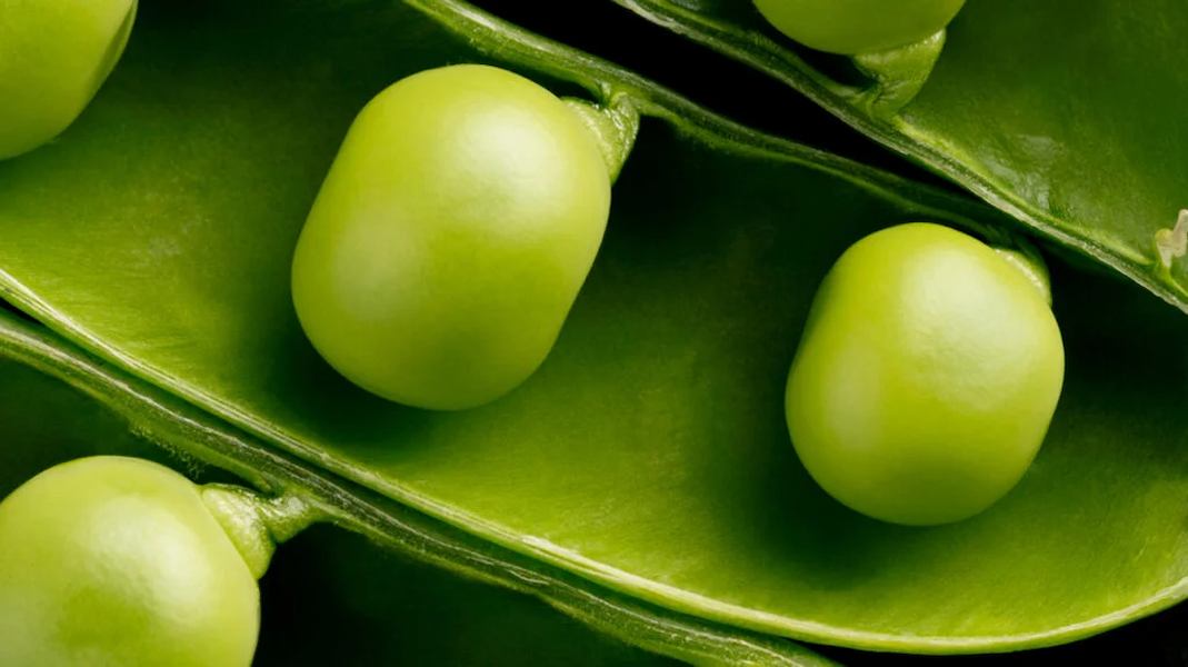 health_benefits_peas_1296x728_thumb-1024x575