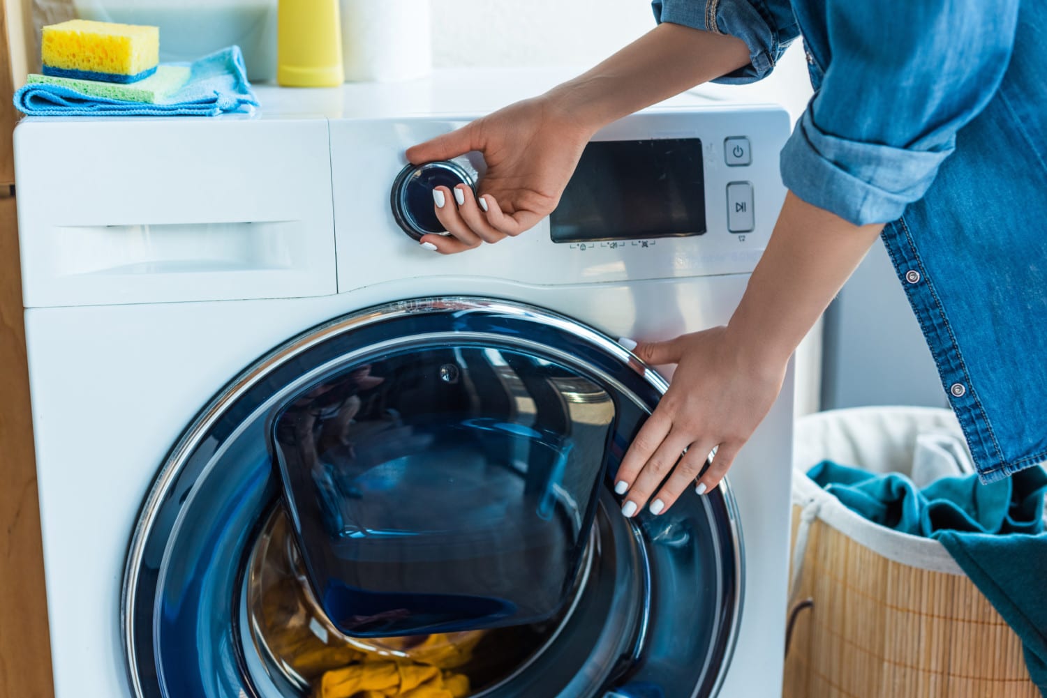 The-Washing-Machine-Can-Save-Your-Hands